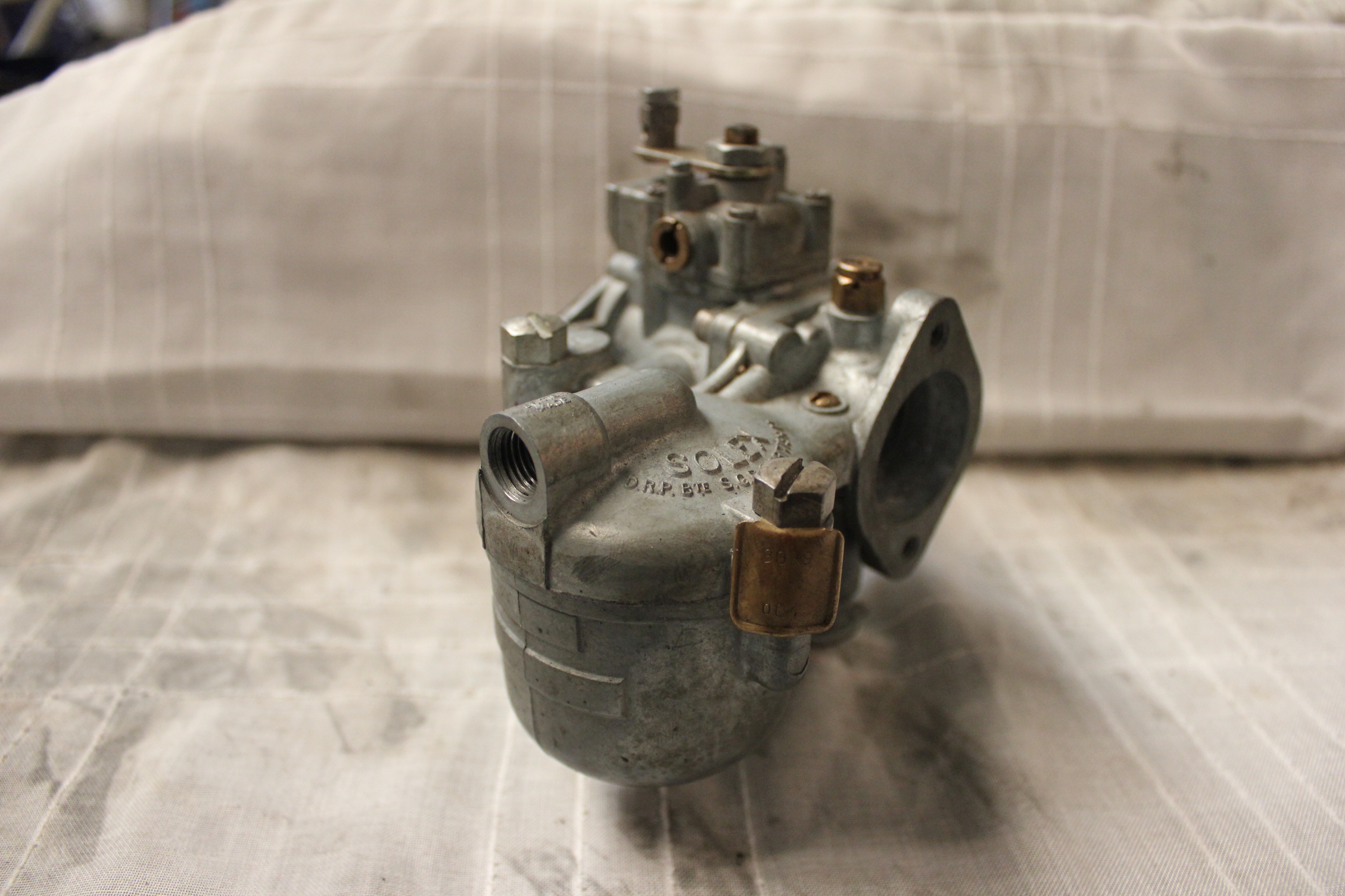 Unrestroed Solex carburetor 1