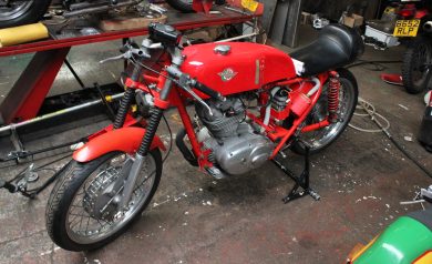 Fixing And Refurbishing A Ducati 250 Mach 1