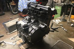 Kawasaki GPZ900R Restoration