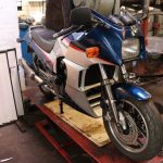 Kawasaki GPZ900R Restoration